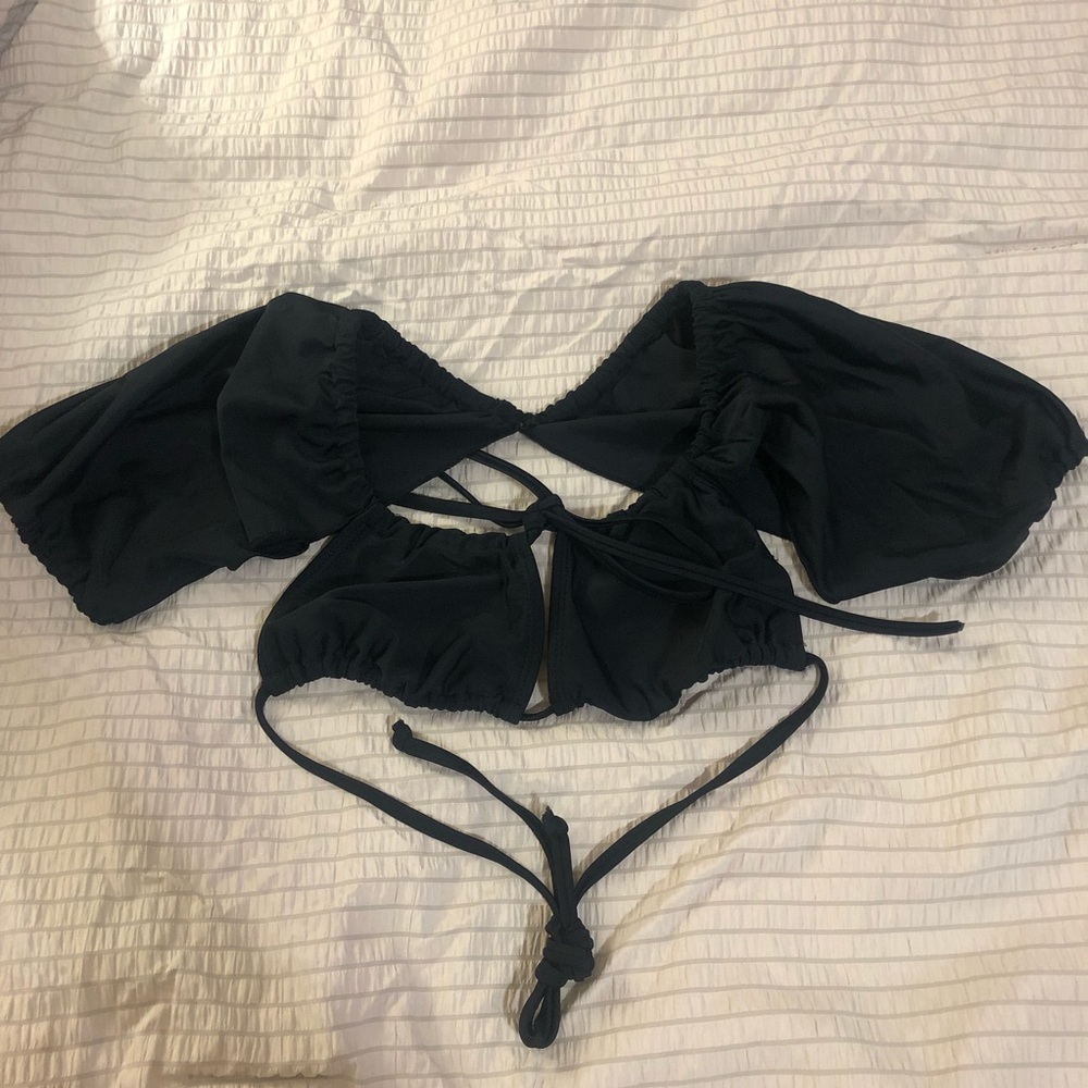 Puff sleeve bikini top